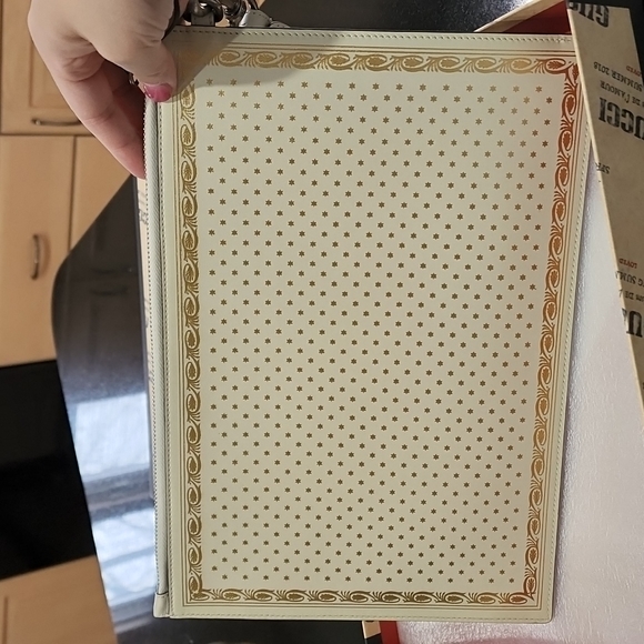 Gucci "Guccy" ivory clutch/wristlet - Picture 2 of 5